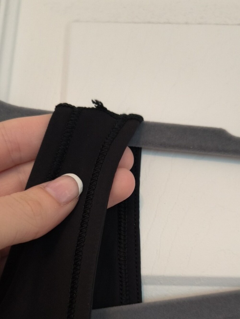 Lululemon Black Women’s Tank Top - Picture 5 of 5